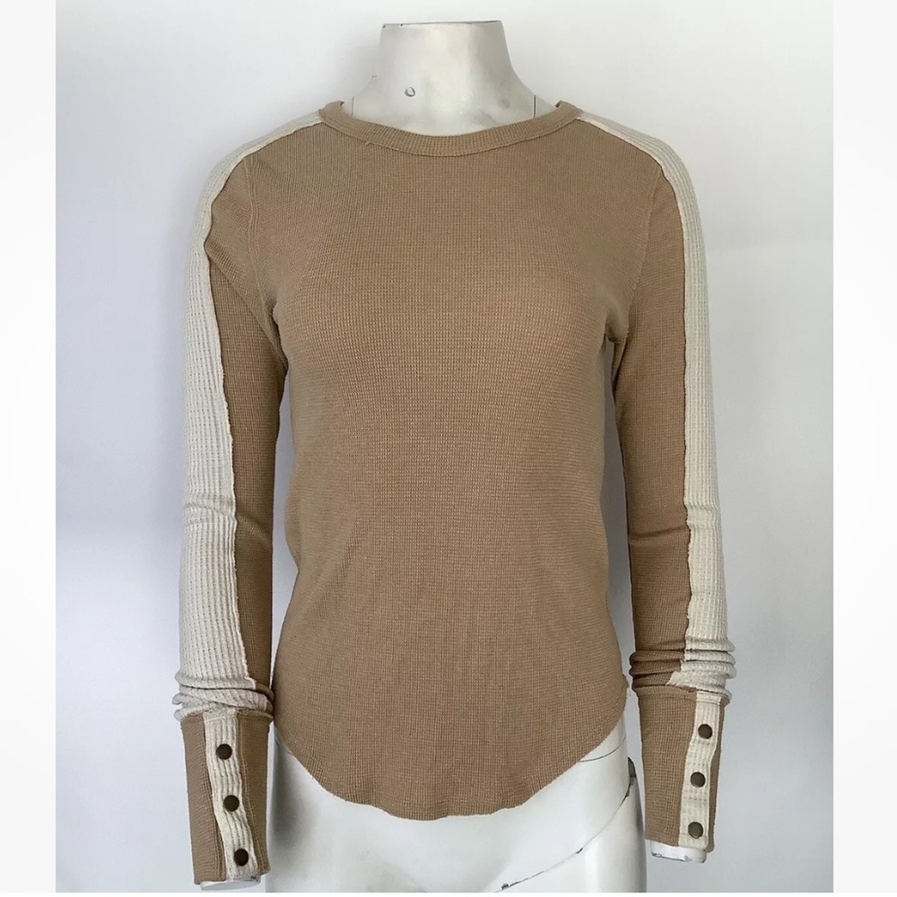 We The Free Sz XS Button Cuff Thermal Top Brown Cream Colorblock Pullover